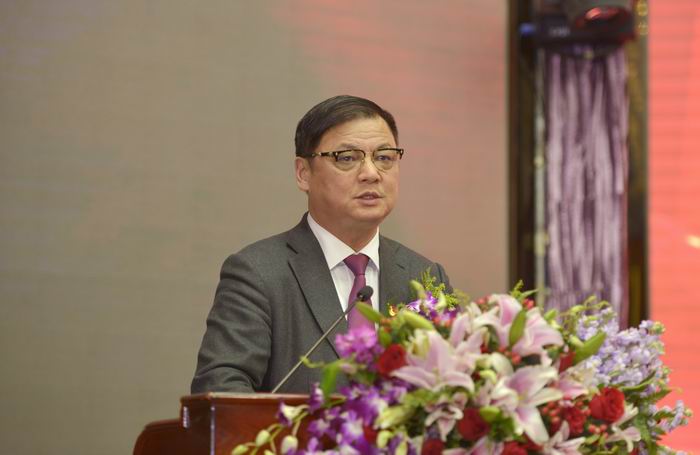 广汇能源董事长_广汇能源马晓燕照片